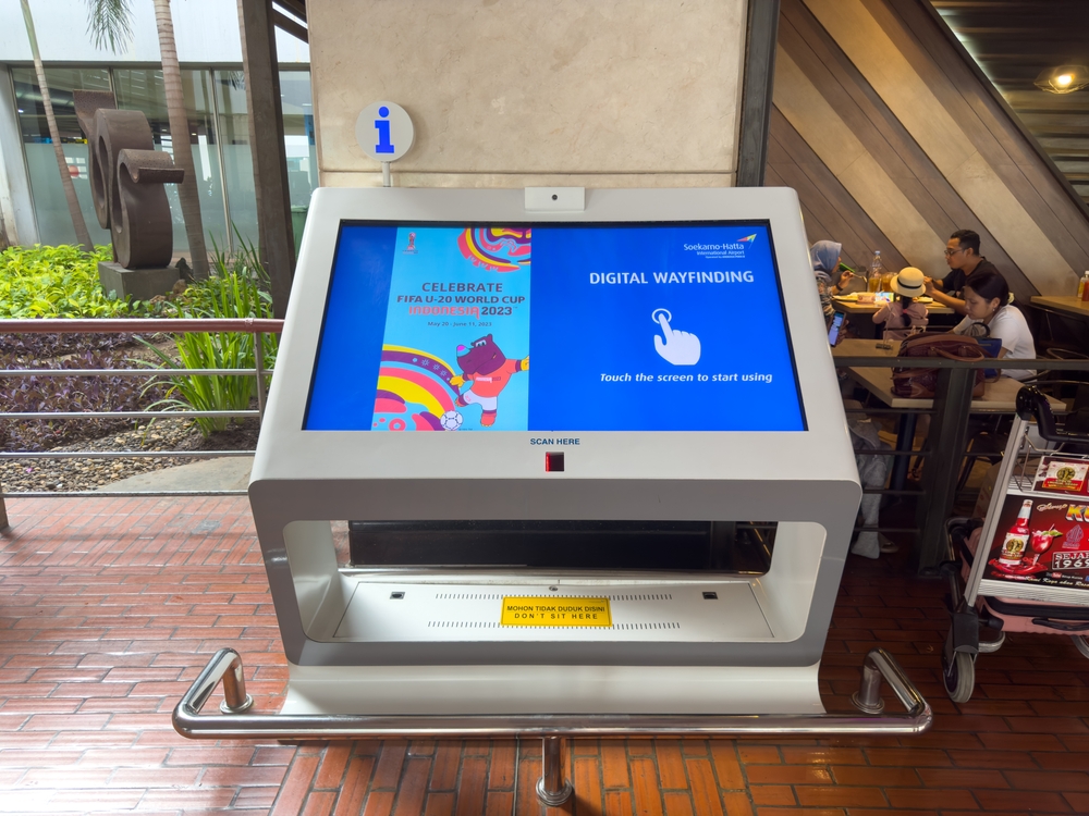 Interactive custom glass digital wayfinding display